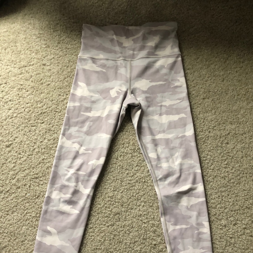 Athleta Cropped Legging